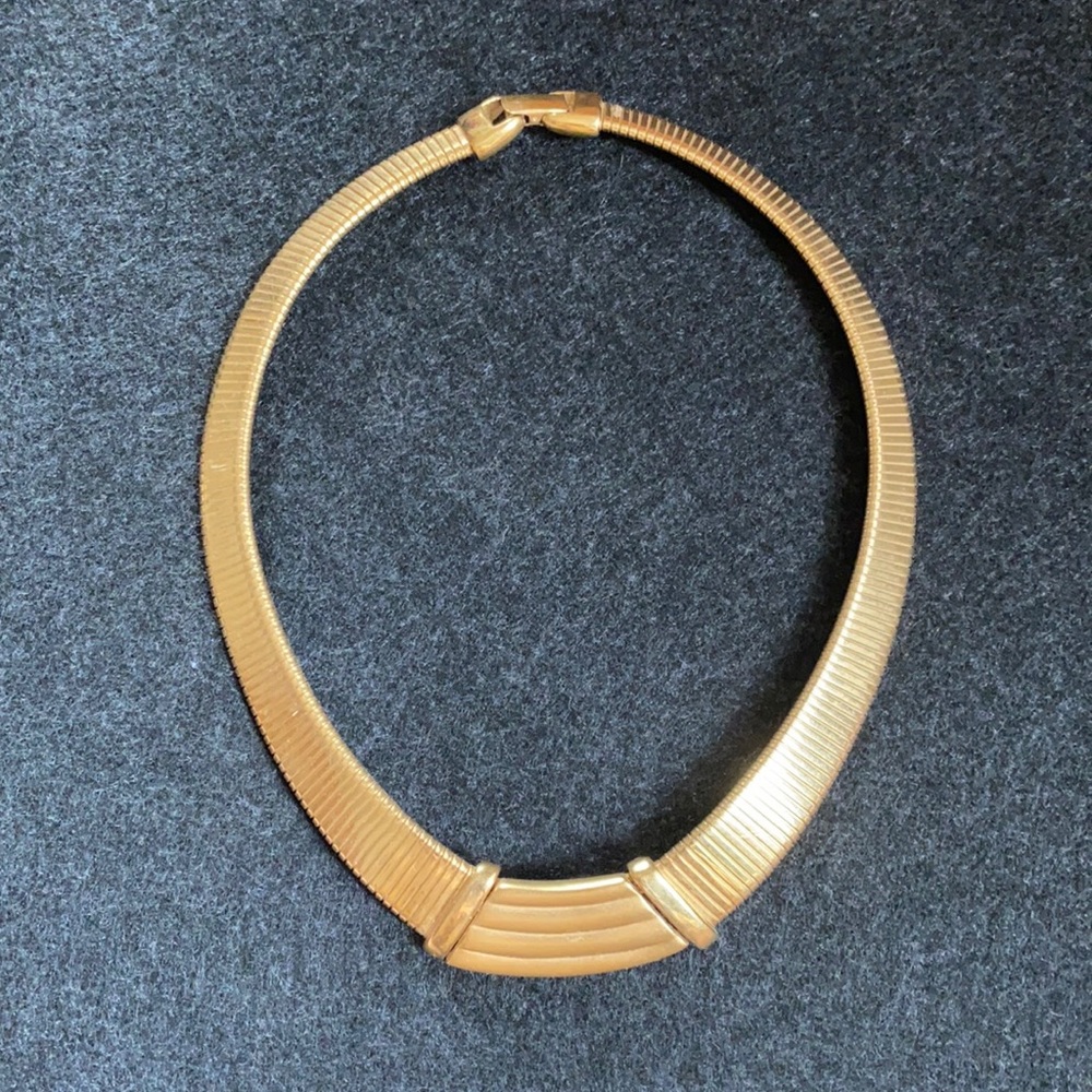 Gold tone vintage statement necklace